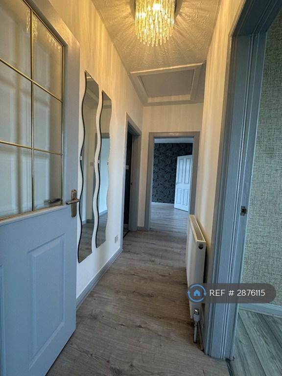 2 bedroom flat in Carfin, Motherwell, ML1 (2 bed) (#2876115)