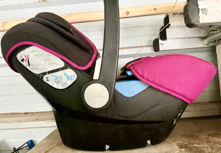 Silver Cross Baby Car Seat - Black & Pink, Good Condition