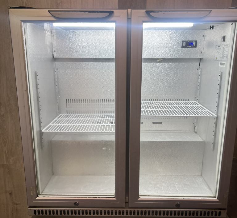 Husky 2 door bar fridge ! Just serviced 