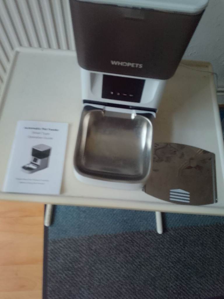 Pets otomatic feeder 