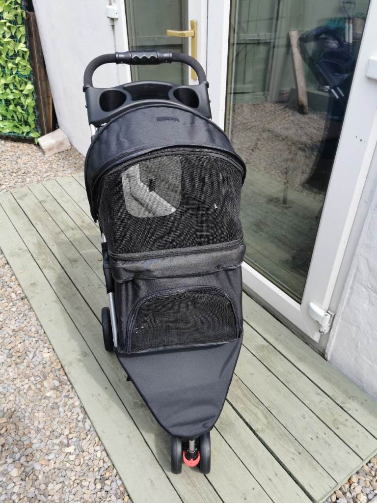 Dog/cat pushchair /buggy
