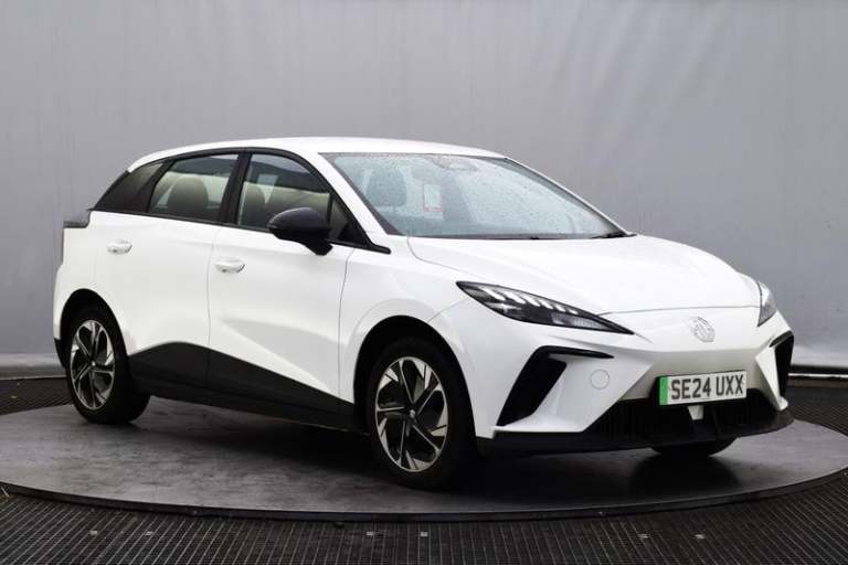 2024 MG MG4 64kWh SE Long Range Hatchback 5dr Electric Auto (203 ps) Automatic Hatchback Electric...