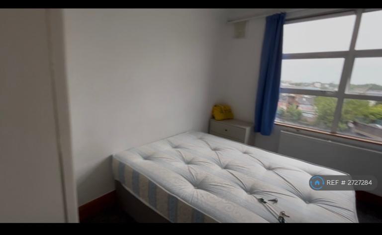 1 bedroom in Burnley Road, London, NW10 (#2727284)