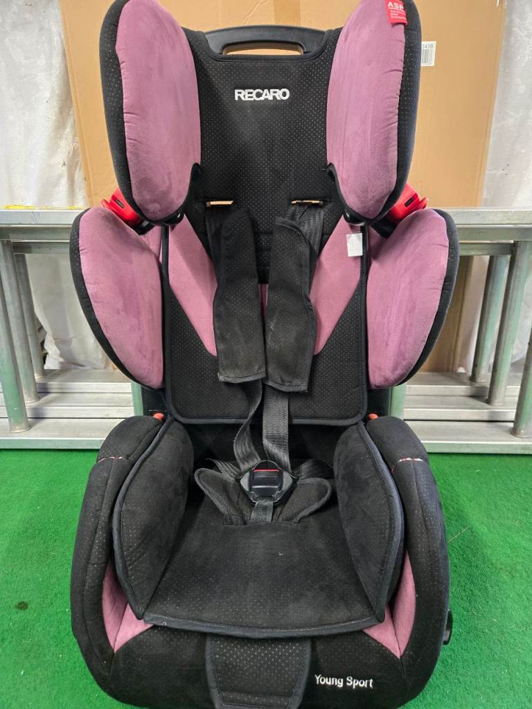 **Car seat** RECARO Young Sport for group 1, 2 & 3 (9kg to 36kg – toddler to age 12). EXC cond. £35