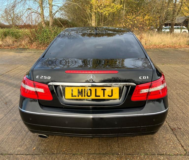 MERCEDES-BENZ E CLASS 2.1 E250 CDI BlueEfficiency SE 2010