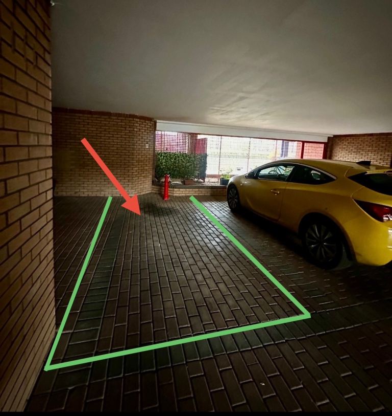 Secure Parking in Anderston (near financial district)