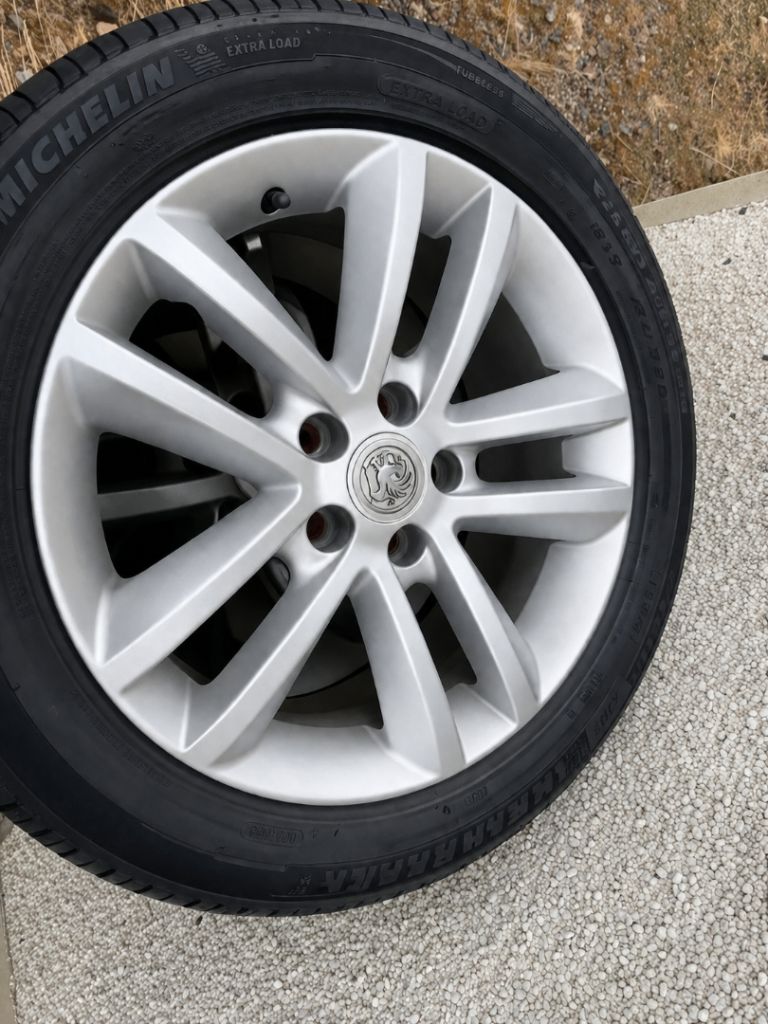 5 x Genuine Vauxhall/Opel SRI 17” Alloy wheels