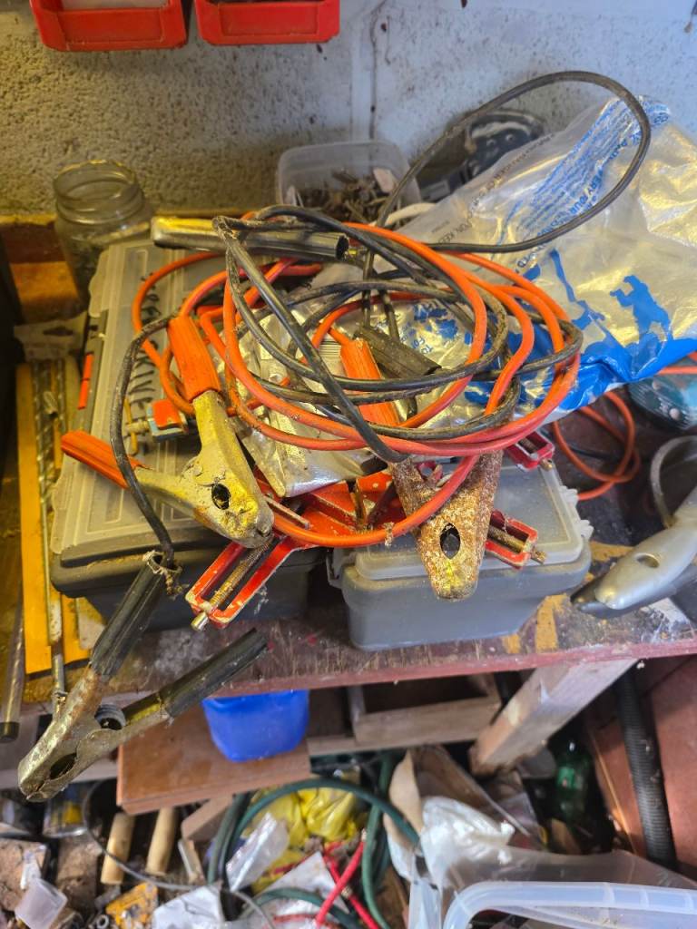 Car battery jump leads 
