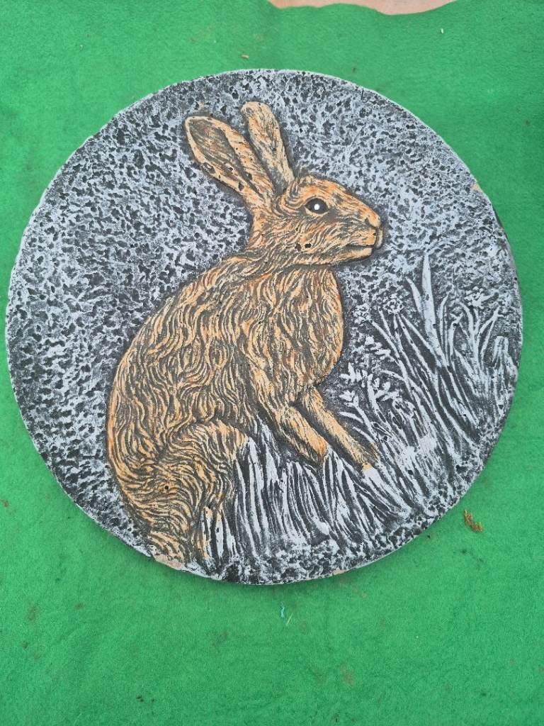 Garden ornament/plaque - rabbit