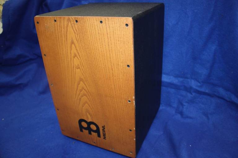 Meinl Model HCAJ1AWA Headliner Series String Wooden Cajon ~ American White Ash ~ £85 ono