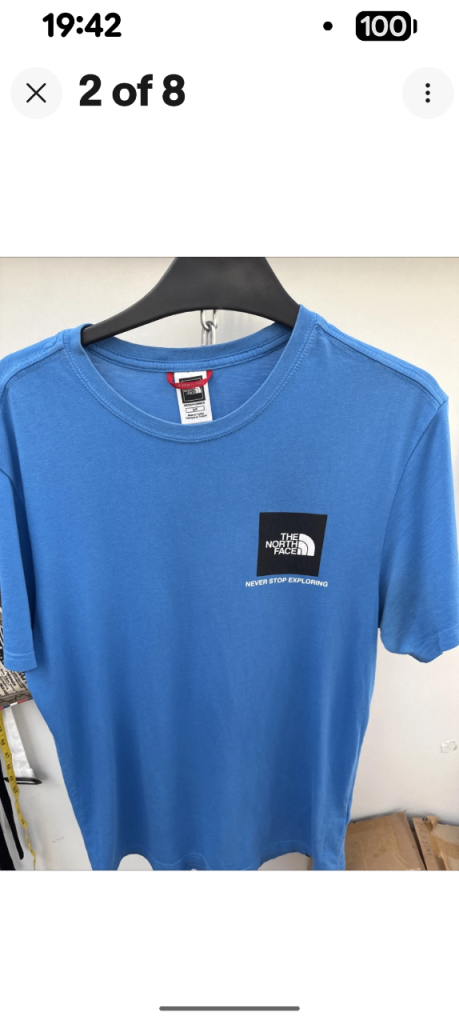Mens  the north face T shirt size small