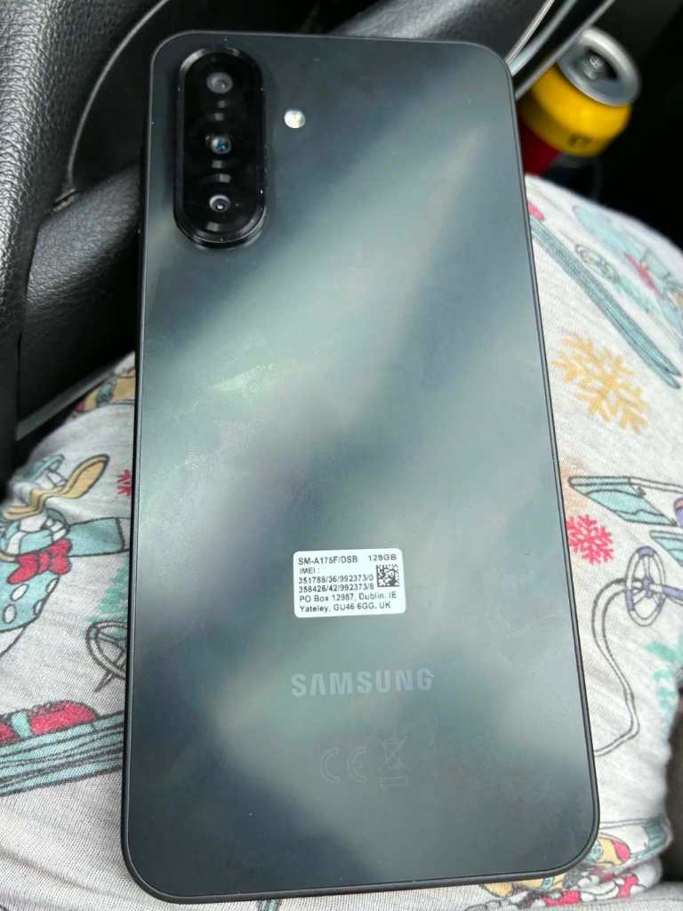 Samsung phone basically bran new comes with box 