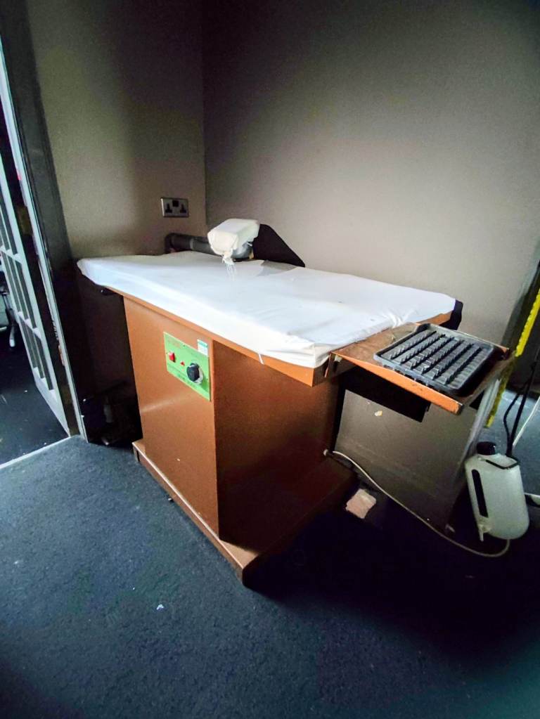 Italian Heated ironing board