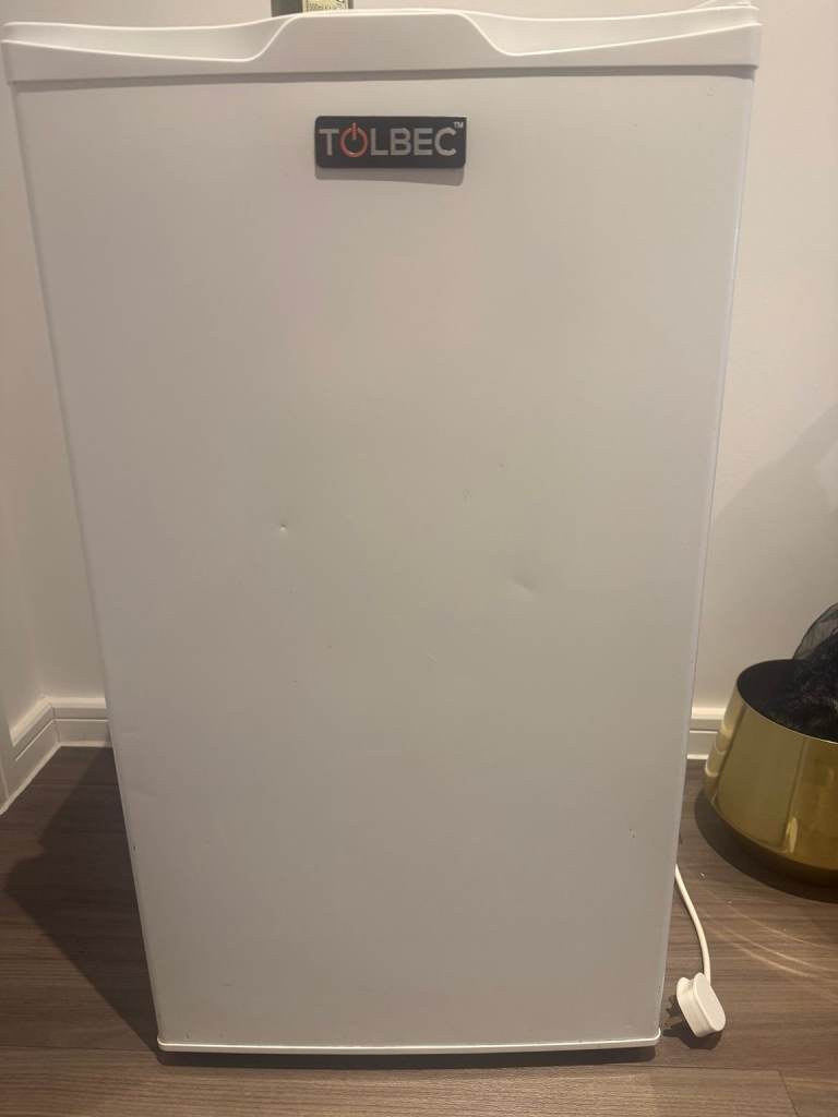 Tolbec under-counter fridge with ice box