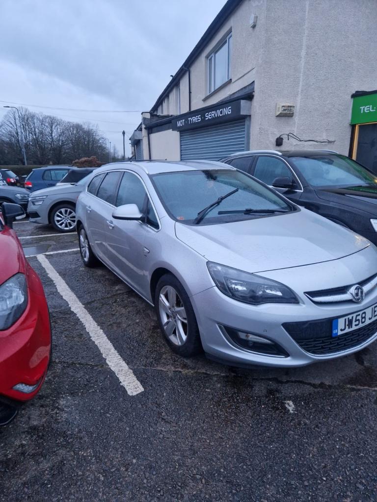 Vauxhall, ASTRA, Estate, 2013, Manual, 1686 (cc), 5 doors