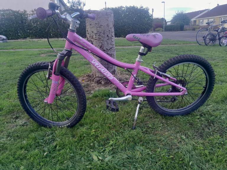 Girls age 6 up Speciaized Bike .