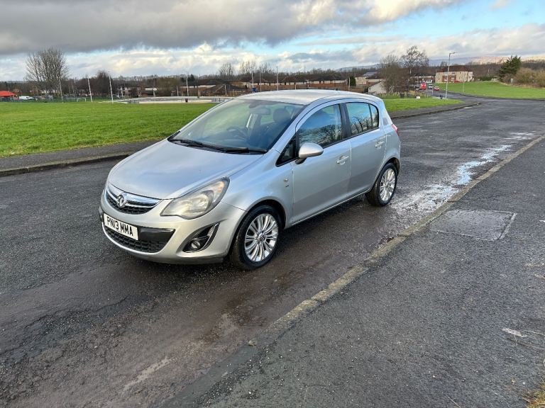 CORSA 1.4 PETROL FULL YEARS MOT NO ADVISORS HEATED SEATS 