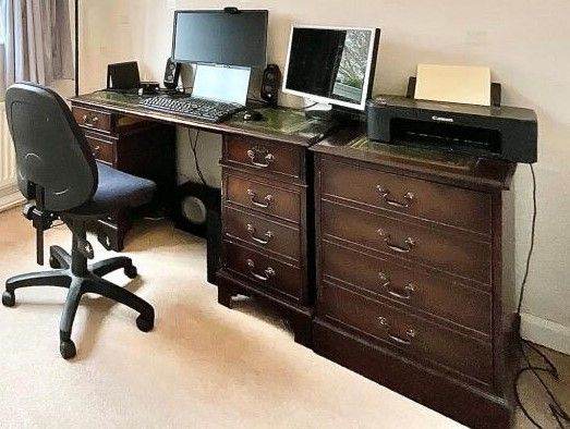 Solid Wood Office Desk & Matching Cabinet – Green Leather Top