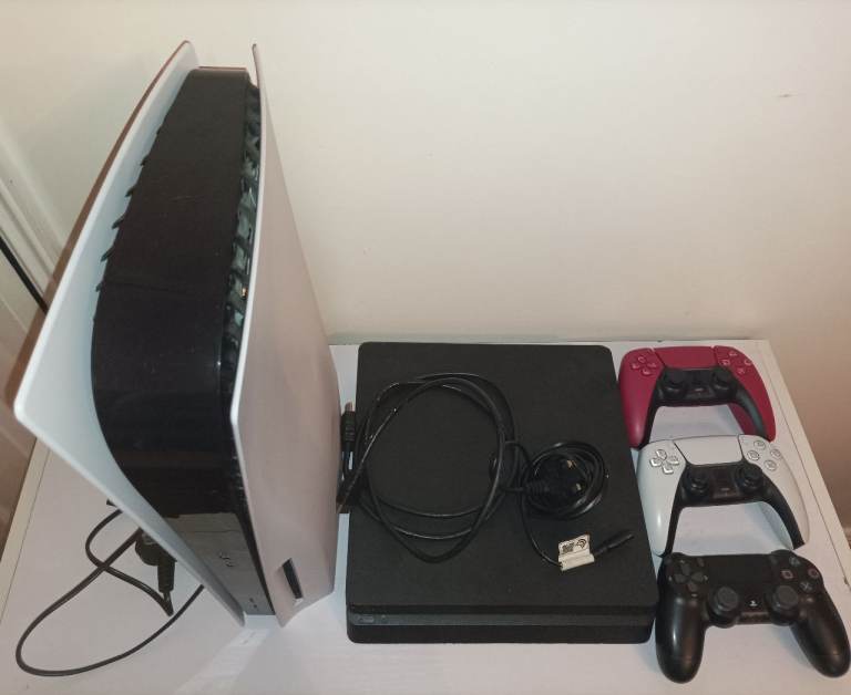 PS5 Disc (825GB) & PS4 Slim (1TB) Bundle