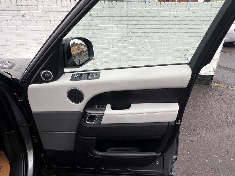 2017 Land Rover Range Rover Sport 3.0 SD V6 HSE Dynamic Auto 4WD Euro 6 (s/s) 5dr ESTATE Diesel A...