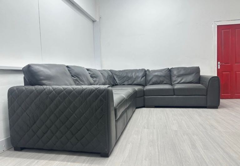 Stunning Sofology ‘Mazzini’ 3C2 Corner Sofa BRAND NEW DELIVERY AVAILABLE 