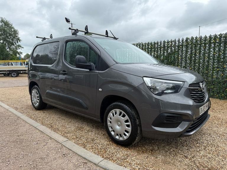 2020 Vauxhall Combo Turbo D 2000 Sportive 1.5 L1 H1 SWB PANEL VAN - GREY Panel Van Diesel Manual