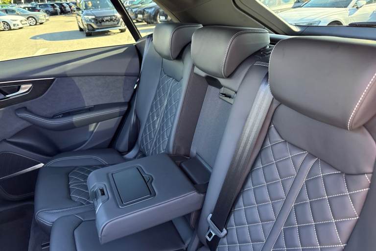 2025 Audi SQ8 4.0 TFSI V8 Black Edition Tiptronic quattro Euro 6 (s/s) 5dr SUV Automatic