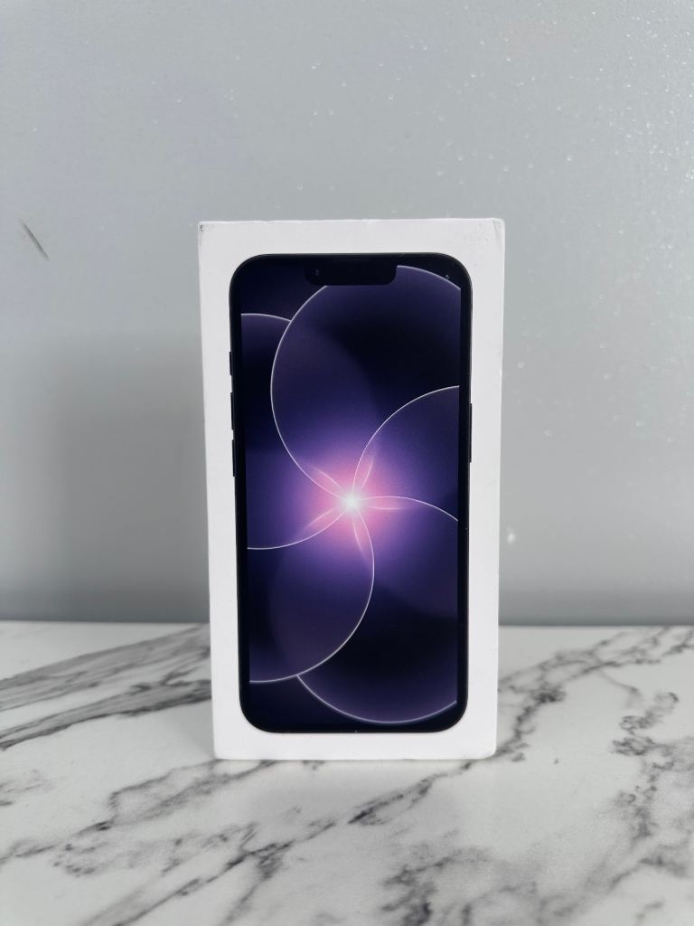 BRAND NEW Apple IPhone 17e 256GB unlocked
