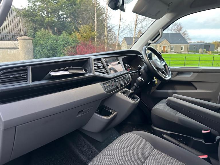VOLKSWAGEN TRANSPORTER 2.0 TDI T28 Highline 2021