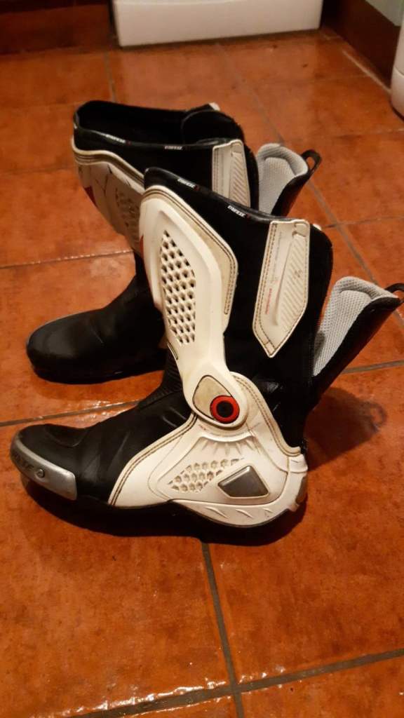 Dainese motorcycle boots UK 8 