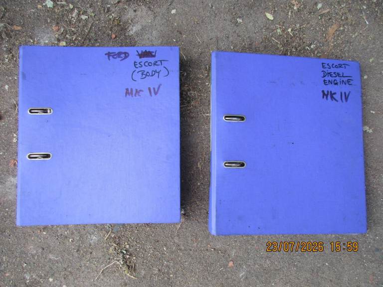 FORD ESCORT MK4 HAYNES MANUALS IN PLASTIC SLEEVES & FOLDERS