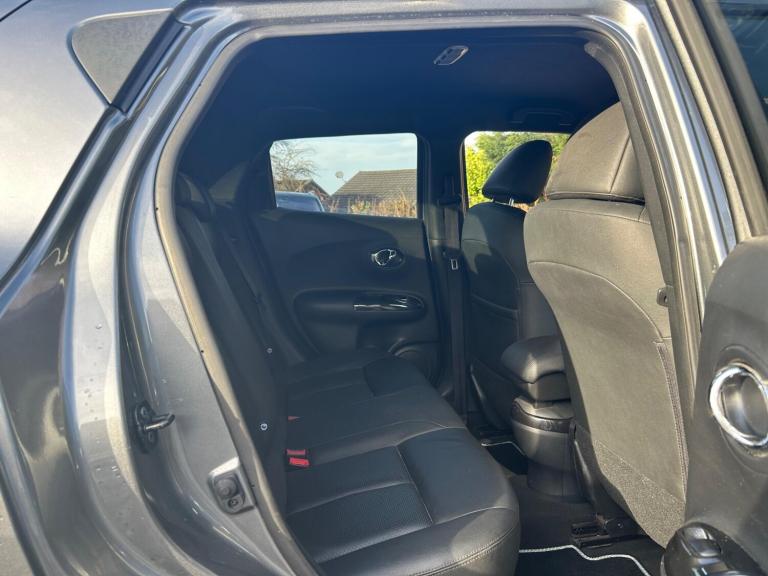 2016 Nissan Juke 1.6 Tekna XTRON Euro 6 5dr HATCHBACK Petrol Automatic