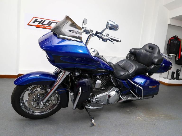 2015, '15 Harley-Davidson FLTRUSE Road Glide CVO. Stunning Bike. See Ad. £13,995