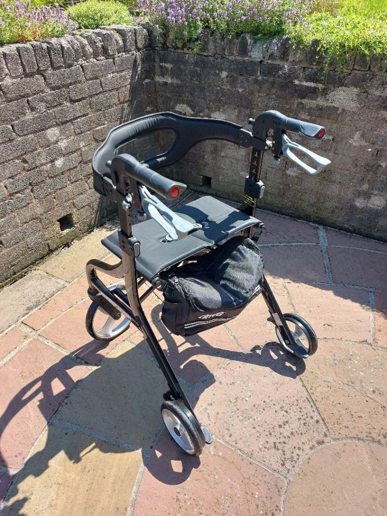 Nitro Sprint Rollator Mobility Walker