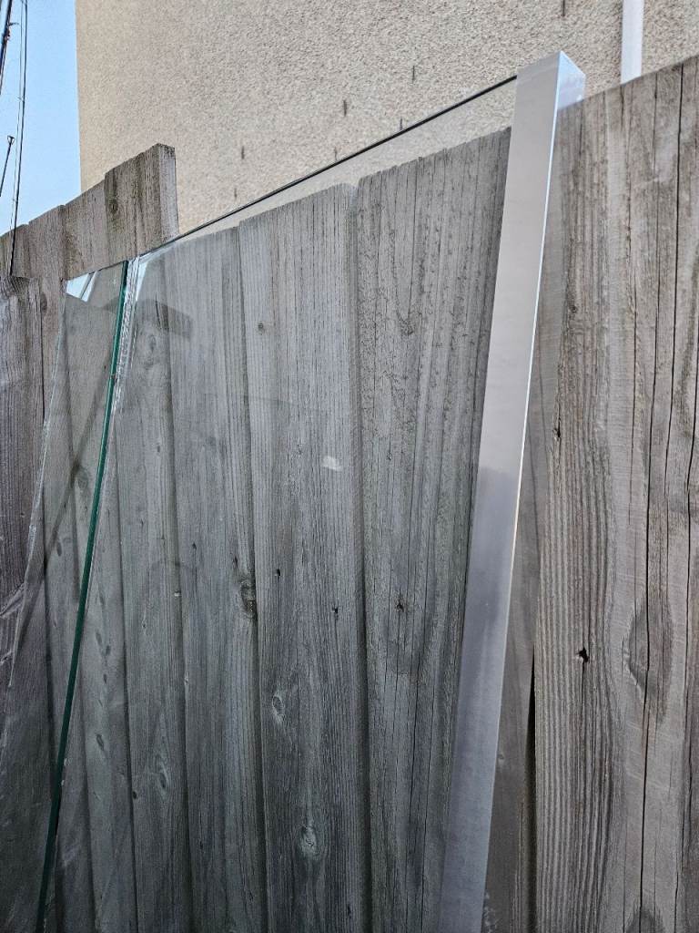 Glass Shower screens 600mm & 300mm