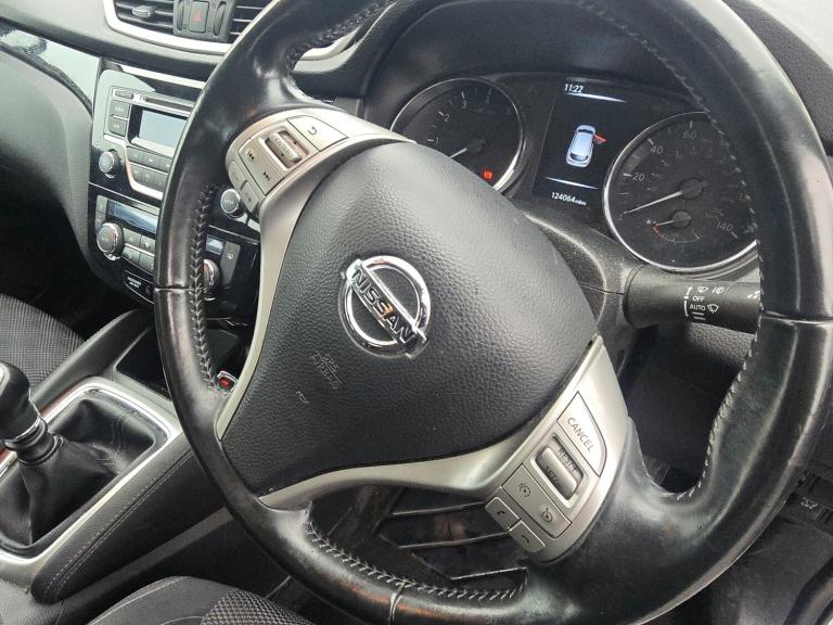 2014 Nissan Qashqai 1.2 DiG-T Acenta 5dr HATCHBACK Petrol Manual