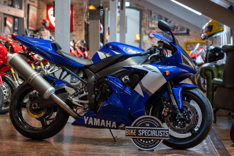 Yamaha R1 *Original Example*