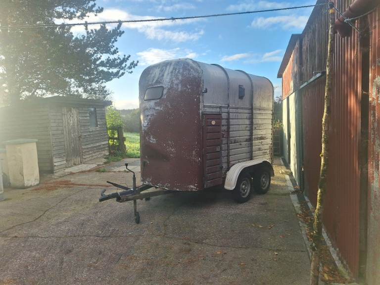 ***SOLD*** Rice Horse Box
