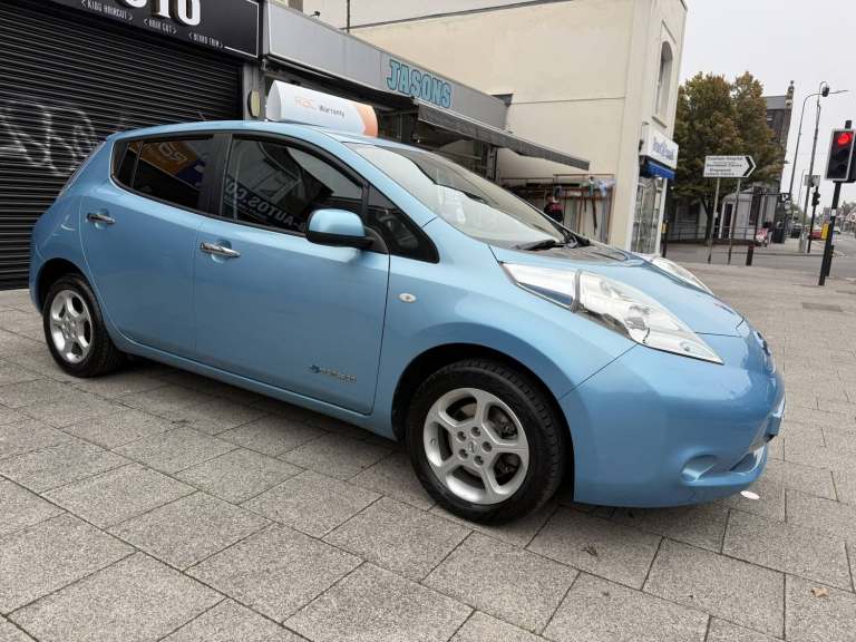 2015 Nissan Leaf 24kWh Acenta Hatchback Electric Automatic