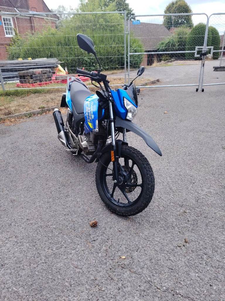 Lexmoto, ASSAULT, 2024, 124 (cc)