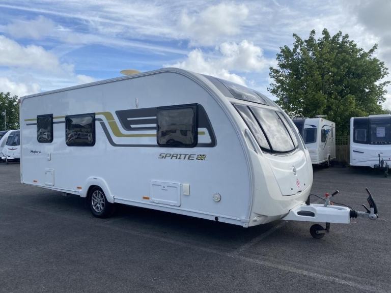 2016 SWIFT SPRITE MAJOR 6 LUXURY 6 BERTH FAMILY TOURING CARAVAN