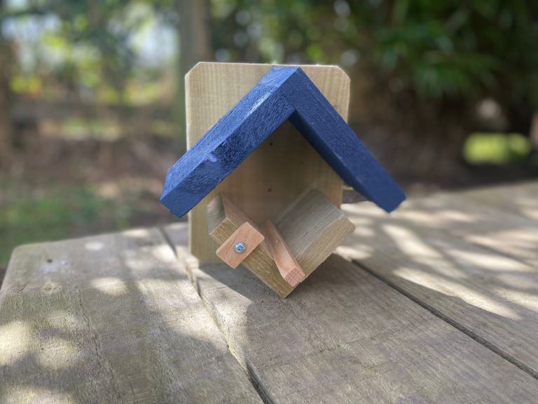 Wooden Peanut Butter Jar Bird Feeder - Navy/Blue