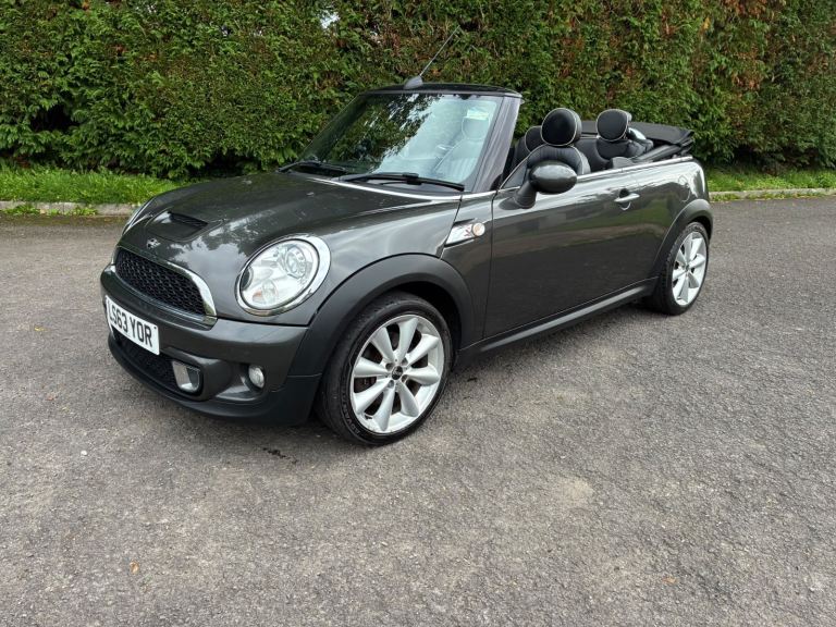 Mini, CONVERTIBLE, Convertible, 2013, Manual, 1598 (cc), 2 doors