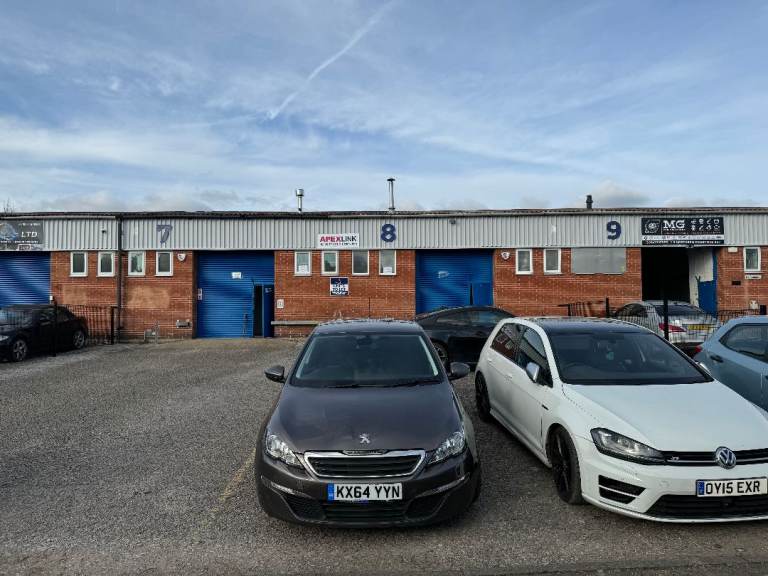 New on the market, 1250sqf unit with Car park on Northern Court Bulwell,  