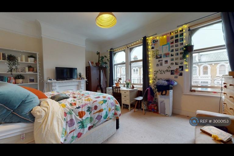 6 bedroom house in Crofton Road, London, SE5 (6 bed) (#3000153)