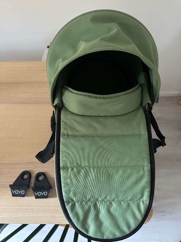 BABYZEN YOYO Bassinet/Carrycot – Peppermint Green, Good Condition