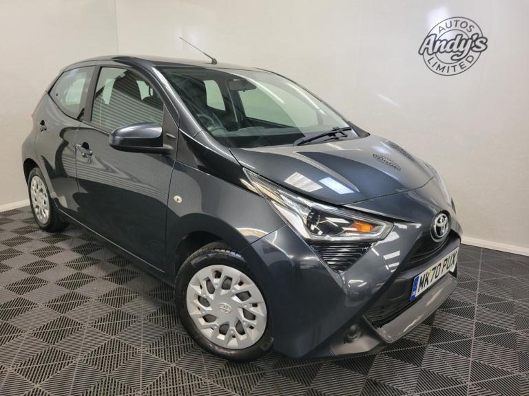TOYOTA AYGO 1.0 VVT-i x-play 2020