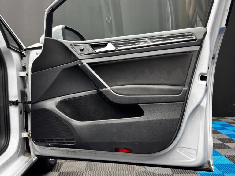 2017 Volkswagen Golf 1.6 TDI GT 5dr HATCHBACK DIESEL Manual