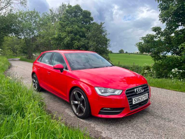 2013 63 Audi A3 2.0 TDI S tronic Sportback, 8v shape, Semi-Auto, 1968cc, 5 doors DSG Sat nav