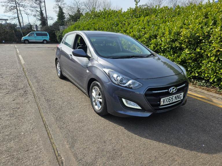 HYUNDAI I30 1.6crdi se bluedrive isg start stop ULEZ COMPLIANT £20 AYEAR TAX 